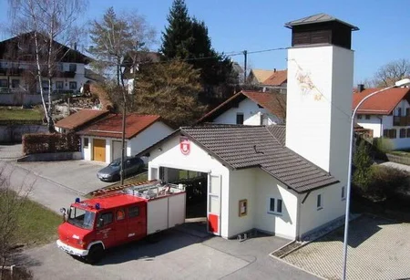 feuerwehrhaus_leobendorf.jpg